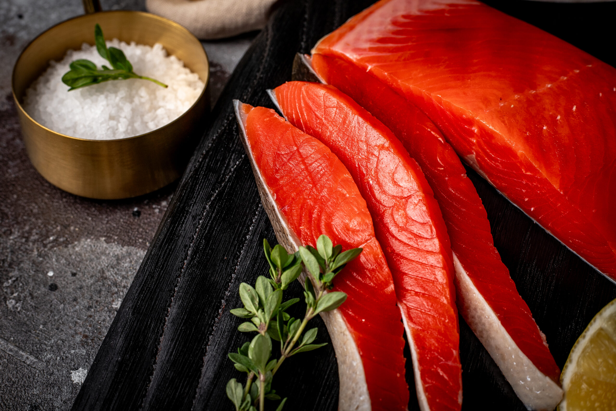 Нерка слабосоленая филе ломтики в вакуумной упаковки 150 г в Воронеже. Картинка